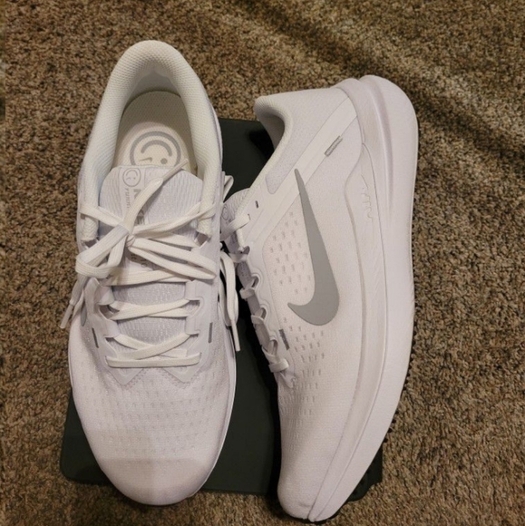 Nike Men's Winflo 10 Running Shoes Size 9.5 - Picture 3 of 5